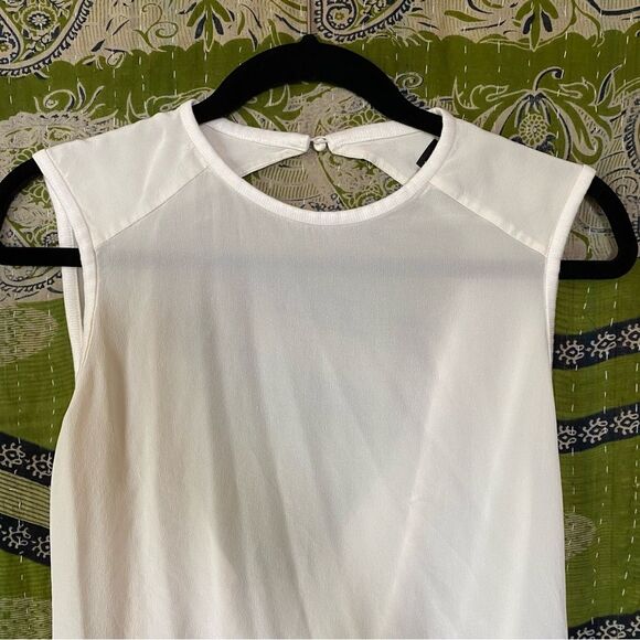 Alice + Olivia Ivory Draped Silk Sleeveless Blouse Size Small - Picture 2 of 15